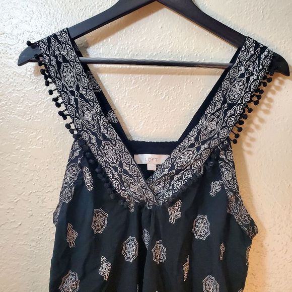 LOFT Black Swing Top with Tassels size XL. I've cut the tassels off the straps😊 - Picture 3 of 8
